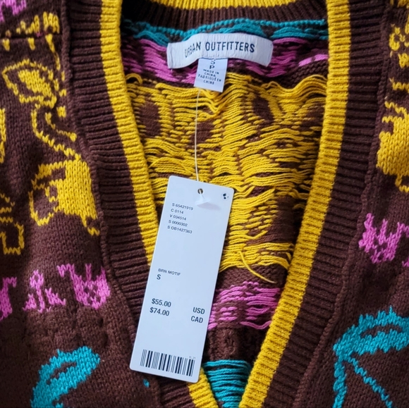 Urban Outfitters sweater vest - Picture 4 of 5